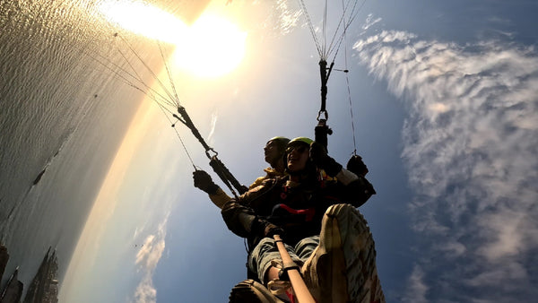 Emocionante vuelo acrobático en parapente Tenerife